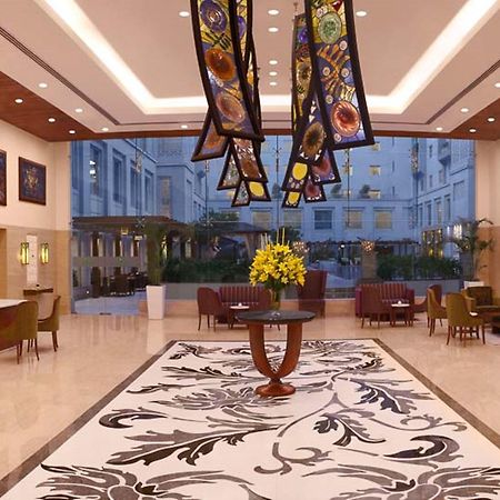 Lemon Tree Premier, Delhi Airport Hotel New Delhi Eksteriør billede The lobby of the Taj Bengal