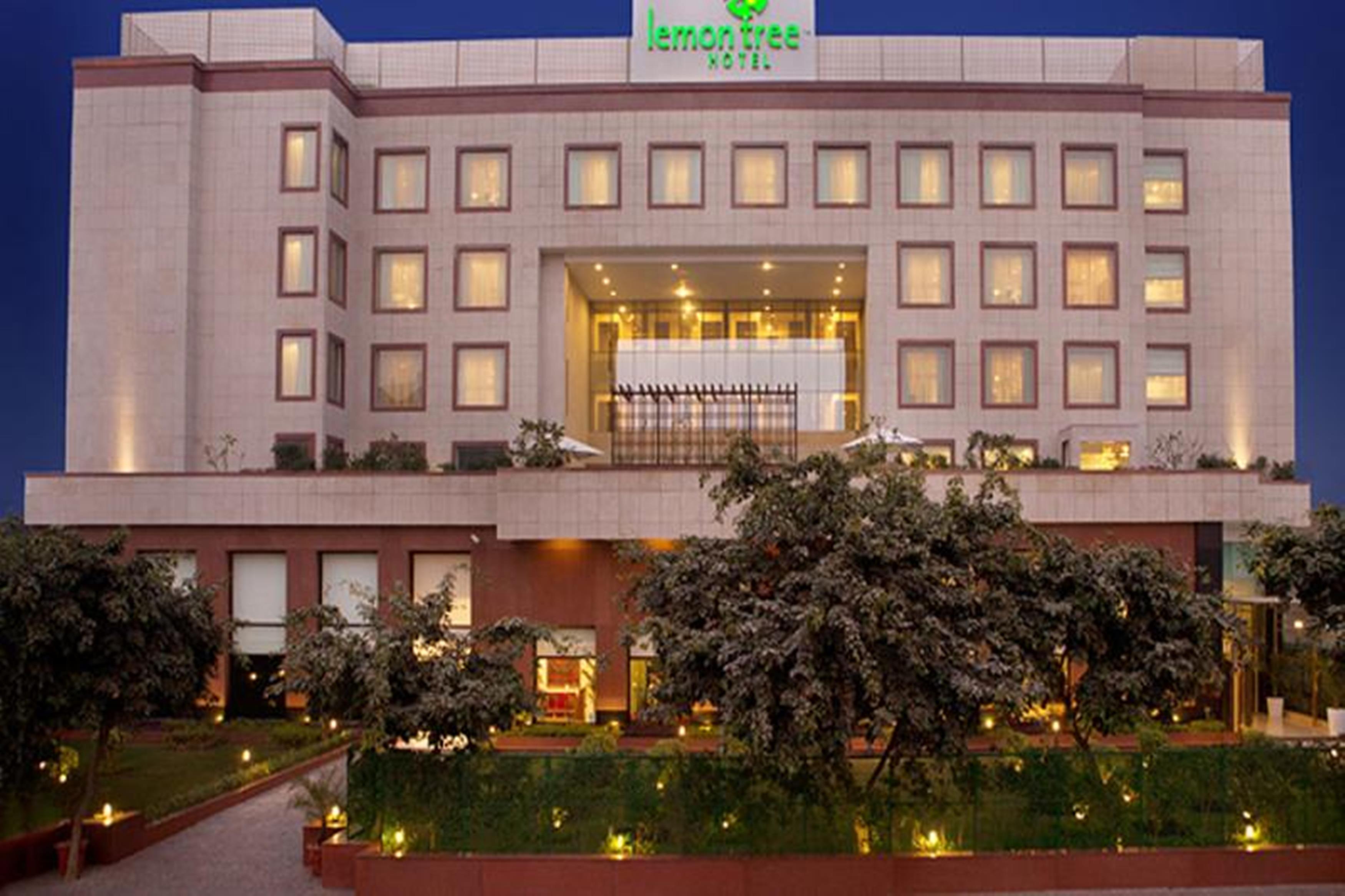 Lemon Tree Premier, Delhi Airport Hotel New Delhi Eksteriør billede The Leela Palace, New Delhi