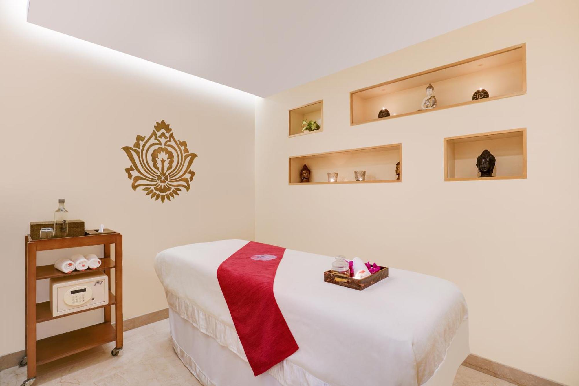 Lemon Tree Premier, Delhi Airport Hotel New Delhi Eksteriør billede Spa at The Oberoi, Mumbai