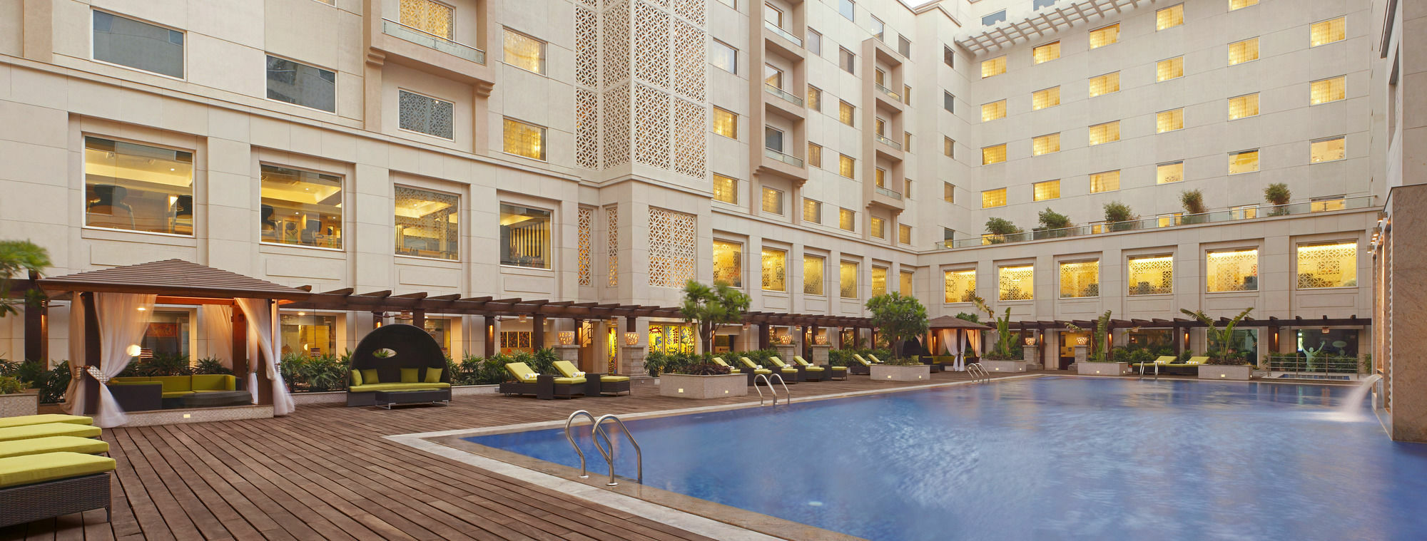 Lemon Tree Premier, Delhi Airport Hotel New Delhi Eksteriør billede The Park, New Delhi